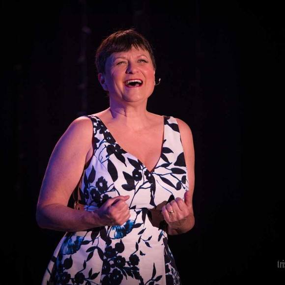 Meet your Posher, Trish - Picture 1 of 1